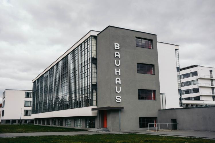 202204 bauhaus